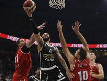 Η Παρτίζαν τον περιμένει, όμως ο Ουάσινγκτον οδήγησε τους Χόρνετς στην... ήττα