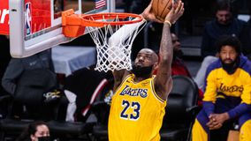 Όλα τα πιθανά σενάρια για τον Λεμπρόν Τζέιμς