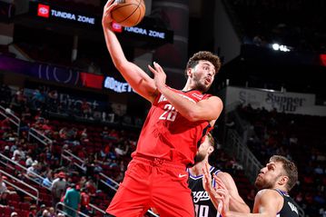 Τρίτη σερί ήττα για τους Κινγκς - Οι Ρόκετς τους... διέλυσαν, ενώ ο Βεζένκοφ είχε 2 πόντους σε 12 λεπτά