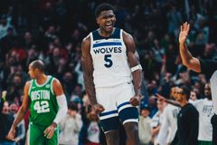 Οι Τίμπεργουλβς έκοψαν τη φόρα των Σέλτικς - Νέο triple double του Γιόκιτς, ανατροπή και νίκη για τους Μάβερικς του Ντόντσιτς (vids)