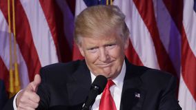 Ο προπονητής των Ουόριορς εναντίον του Τραμπ: «Πρέπει να αντιμετωπίσουμε τον νταή»