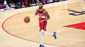 Αλλαγές στο ρόστερ των Πέισερς: Αποδεσμεύτηκε ο ΜακΚλάνγκ, έρχεται ο Μόρις