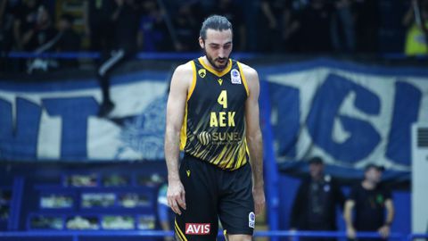 Ανησυχία στην ΑΕΚ: Εκ νέου τραυματισμός για τον Δημήτρη Κατσίβελη