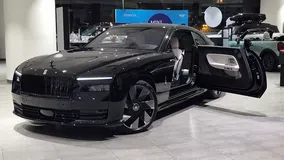 Η πρώτη αμιγώς ηλεκτρική Rolls Royce ήρθε στην Ελλάδα – Αποκλειστικές εικόνες