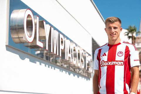 Ο Ολυμπιακός ανακοίνωσε την ανανέωση του Κοστίνια