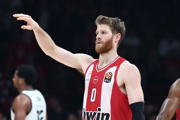 Η άμυνα θα φοβίζει τους αντιπάλους του Ολυμπιακού σύμφωνα με το Τόμας Ουόκαπ