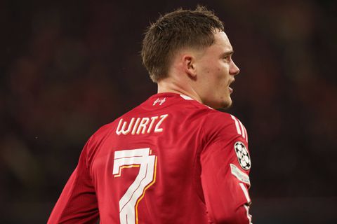 Ο πατέρας του Βιρτζ αποκαλύπτει στοιχεία για τη μετακίνηση στη Λίβερπουλ