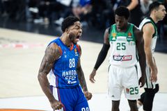 Χωρίς Τζόουνς και Κλάιμπερν στην Αθήνα η Έφες