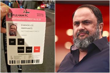 Οπαδός της Φούλαμ γίνεται viral με την «πεταμένη» διαπίστευση του Μαρινάκη - Χαμός από σχόλια στο Twitter