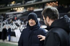 Μία μεγάλη έκπληξη: Ποιος ήταν ο πρώτος άνθρωπος που αντίκρισε ο Ράζβαν Λουτσέσκου στα αποδυτήρια μετά την πρόκριση