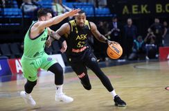 Pure leadership: Ο Τζόρνταν ΜακΡέι «κουβαλάει» την επίθεση της ΑΕΚ