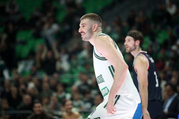 Η εμφάνιση που ο Ρογκαβόπουλος επιβεβαίωσε το status του