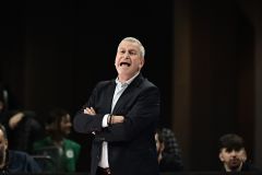 Ζούρος: «Απόλυτη ξεφτίλα»