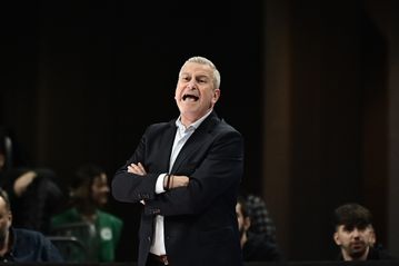 Ζούρος: «Απόλυτη ξεφτίλα»