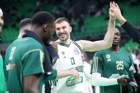 Ρογκαβόπουλος: «Δεν θα σταματήσω να σουτάρω, ακόμα κι αν τα χάνω» (vid)