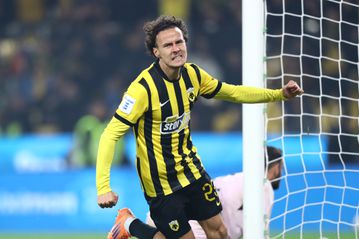 Ο Λιούμπισιτς έκανε το 4-1 για την ΑΕΚ κόντρα στον Ατρόμητο