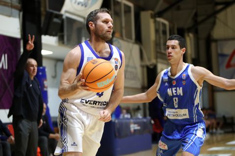 Παπάγου σε Μεγαρίδα:  «Για την απώλεια χρημάτων ψαχτείτε μεταξύ σας»!