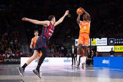 Ο Τέιλορ «ξέρανε» την Μπασκόνια στο φινάλε και χάρισε τη νίκη στη Βαλένθια