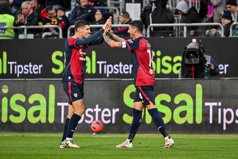 «Πικρή» ήττα για τη Ρόμα των δέκα παικτών, 1-0 από την Κάλιαρι