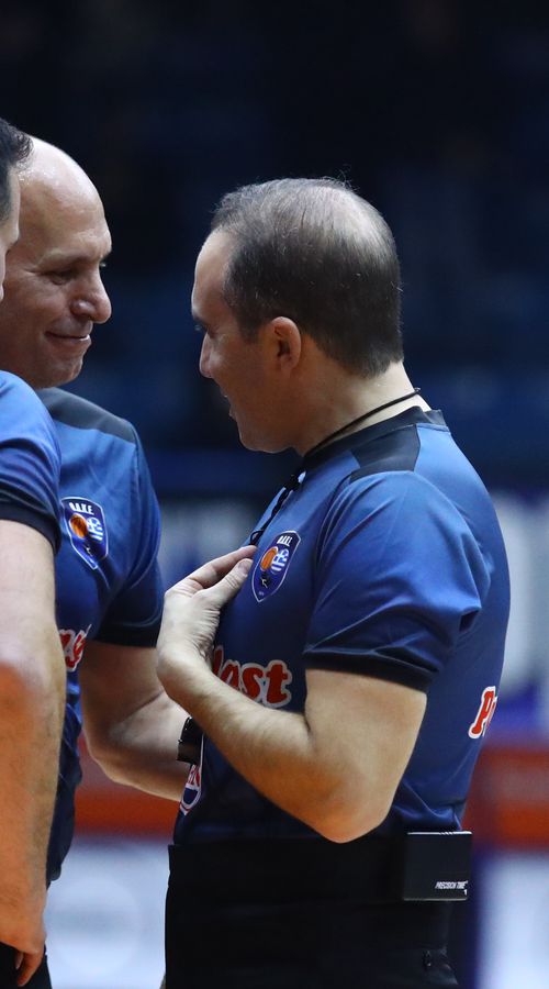 Το μπάσκετ ως μικρογραφία του κράτους… και το κράτος ως αιώνιος διαιτητής