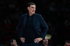 Μπαρτζώκας στους παίκτες του: «Αρχίσατε πάλι να περπατάτε»! (vid)