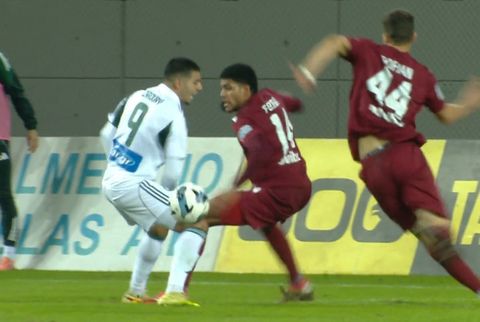 Νέο «χτύπημα» από την ΑΕΛ Novibet: «Πέναλτι-φάντασμα του Ζαρουρί»