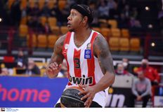 Ο Ολυμπιακός εκτέλεσε την ΑΕΚ με 21 τρίποντα και σταμάτησε στο +40!