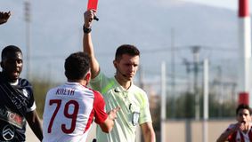 Μπένετ και παρατηρητής διαιτησίας δεν τιμωρούν τον Βάτσιο για την αποβολή στο Ολυμπιακός Β - Κηφισιά!