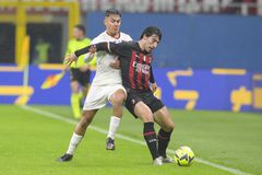 Η Ρόμα σόκαρε τη Μίλαν με γκολ στις καθυστερήσεις (2-2)