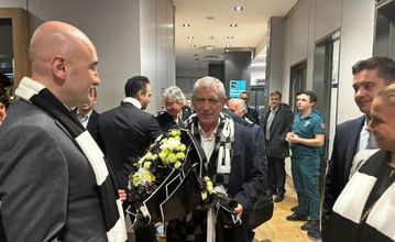 Στην Κωνσταντινούπολη για τη Μπεσίκτας ο Σάντος (vid)