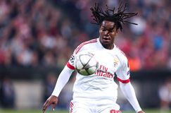 «Ολυμπιακός, ΠΑΟΚ και Φερνάντο Σάντος θέλουν τον Ρενάντο Σάντσες - Τους απέρριψε όλους»