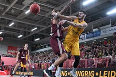 Γιώργος Καλαϊτζάκης: «Δεν περίμεναν ποτέ ότι θα μπορούσε ένας παίκτης απ’ τον Παναθηναϊκό να έρθει στη Τούμπινγκεν»