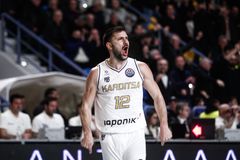 «Ξημεροβραδιάζονται στα βίντεο»: Η αφιέρωση του Δίπλαρου μετά το έπος της Καρδίτσας