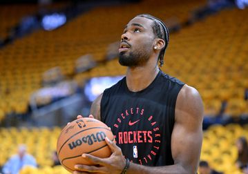 Η αιχμηρή απάντηση του Ταρί Ίσον για τους διαιτητές μετά την ήττα των Ρόκετς (vid)