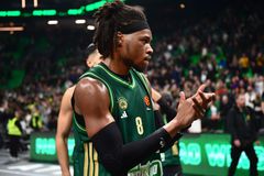 Τα «όργια» του MVP Χολμς στη νίκη του Παναθηναϊκού επί της Βίρτους