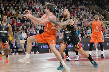 ΒΑΛΕΝΘΙΑ - ΜΟΝΑΚΟ