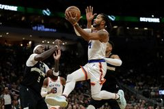 To Μιλγουόκι ζητάει τον Ντέρικ Ρόουζ από τους Νικς