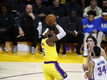 Η στιγμή που ο ΛεΜπρόν ξεπέρασε τον Τζαμπάρ, όπως τότε που ο Τζαμπάρ ξεπέρασε τον Τσάμπλεϊν (vids)