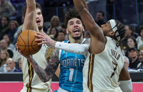 Εντυπωσιακοί Χόρνετς «άλωσαν» την Ατλάντα για την ένατη σερί νίκη τους