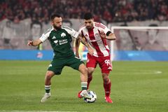 Η σούπερ εμφάνιση του Σιώπη στο Φάληρο- Το εκπληκτικό του ποσοστό επιτυχίας σε τάκλιν και «μονομαχίες»