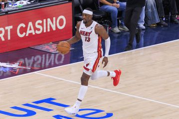 Εύκολη νίκη για τους Χιτ, συνέτριψαν τους Ουίζαρντς με τριαντάρα