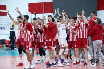 Σε ρυθμό ρελαντί ο Ολυμπιακός, 3-0 τον ΟΦΗ και «κλείδωσε» την πρώτη θέση