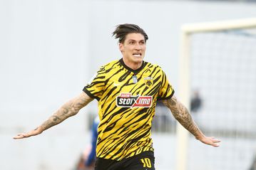 Βαθμολογία Super League: Η ΑΕΚ σκαρφάλωσε στην κορυφή μετά τη νίκη επί του Ατρομήτου