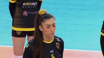 Ενός λεπτού σιγή κρατήθηκε στη μνήμη της Ρούξι Ντουμιτρέσκου στην αναμέτρηση Άρης-ΑΕΚ (vid)