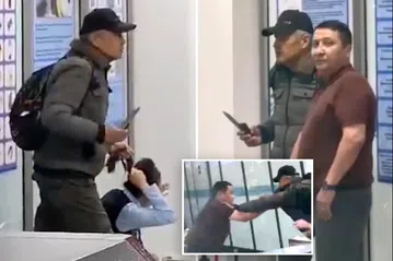 Ένας πρώην πυγμάχος έγινε ήρωας στο Καζακστάν! Αφόπλισε έναν άνδρα με μαχαίρι και έσωσε μια γυναίκα στο αεροδρόμιο του Αλμάτι