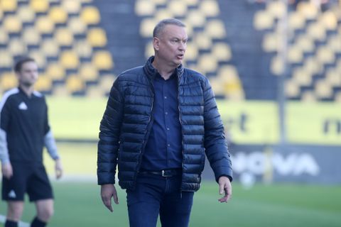 Τι να κάνει και ο Γρηγορίου...