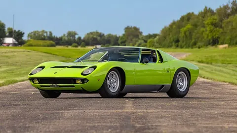 Ο 27χρονος που άλλαξε την ιστορία: Η γέννηση της Lamborghini Miura