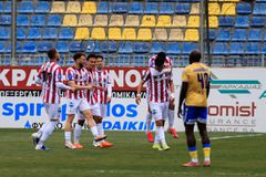 Ο Πανσερραϊκός είναι ακόμα εδώ και ο Αστέρας δεν σηκώνει κεφάλι