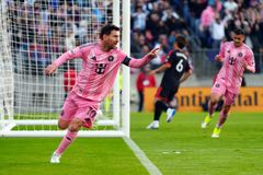 Ο Μέσι ένα βήμα πριν τα 900 γκολ