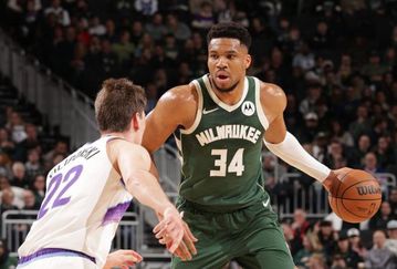 Με ηγέτη  τον Γιάννη Αντετοκούνμπο  οι Μπακς υπέταξαν τους Τζαζ (vids)